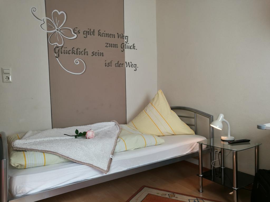 Pension Und Restaurant Reck Aulendorf Ngoại thất bức ảnh